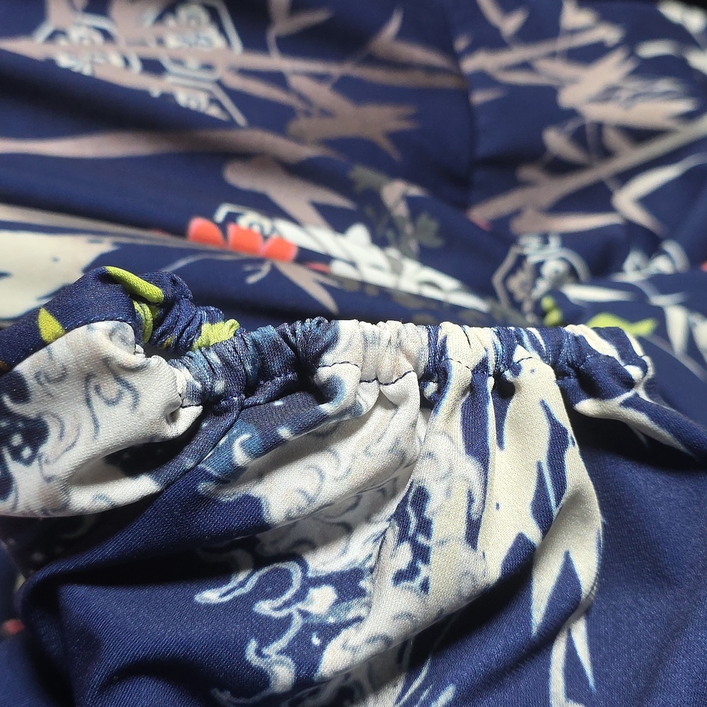 Hale Bob Stretch Jersey Japananse Waves Dress Size L - Picture 4 of 11